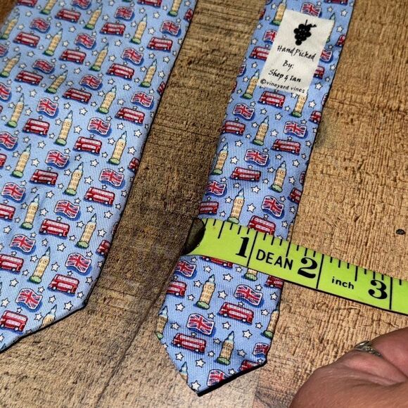 Vineyard Vines England Double Decker Bus Big Ben London Mens tie - Picture 4 of 11
